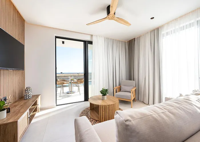 Geo's Luxury - Private Pool - By The * Kardamena (Kos)