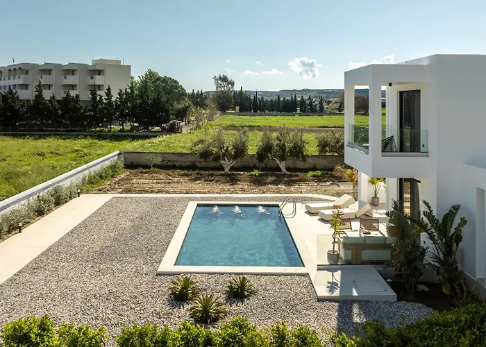 Geo's Luxury - Private Pool - By The Βίλα *